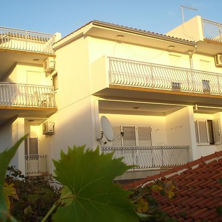 Apartments Nikolas ヴォディツェ エクステリア 写真