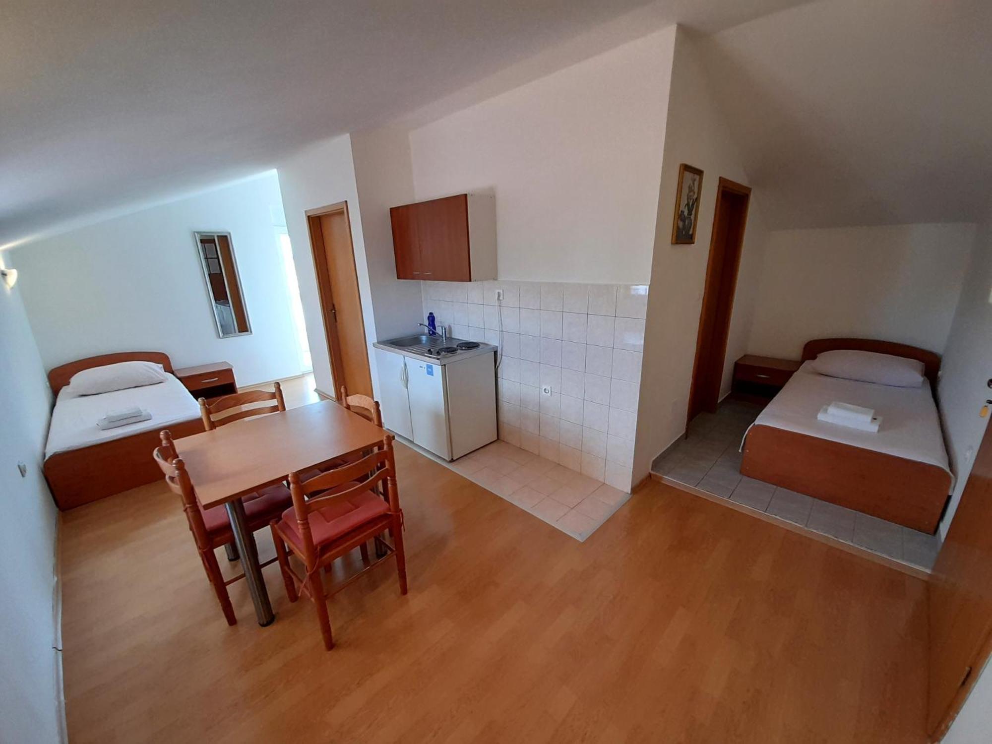 Apartments Nikolas ヴォディツェ エクステリア 写真
