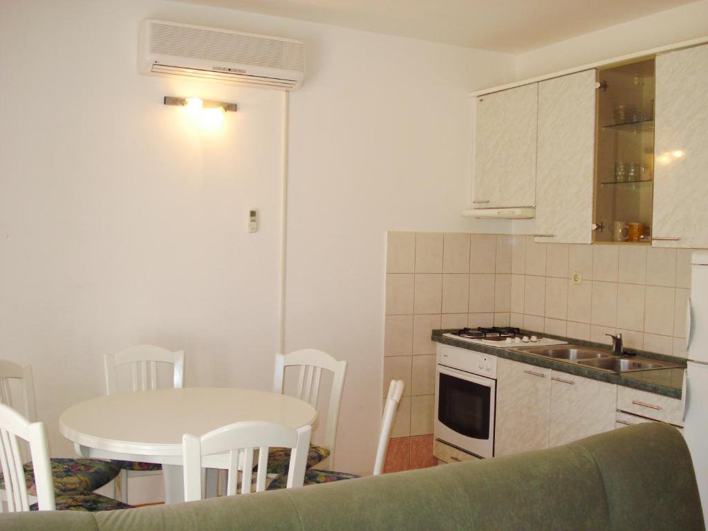 Apartments Nikolas ヴォディツェ 部屋 写真
